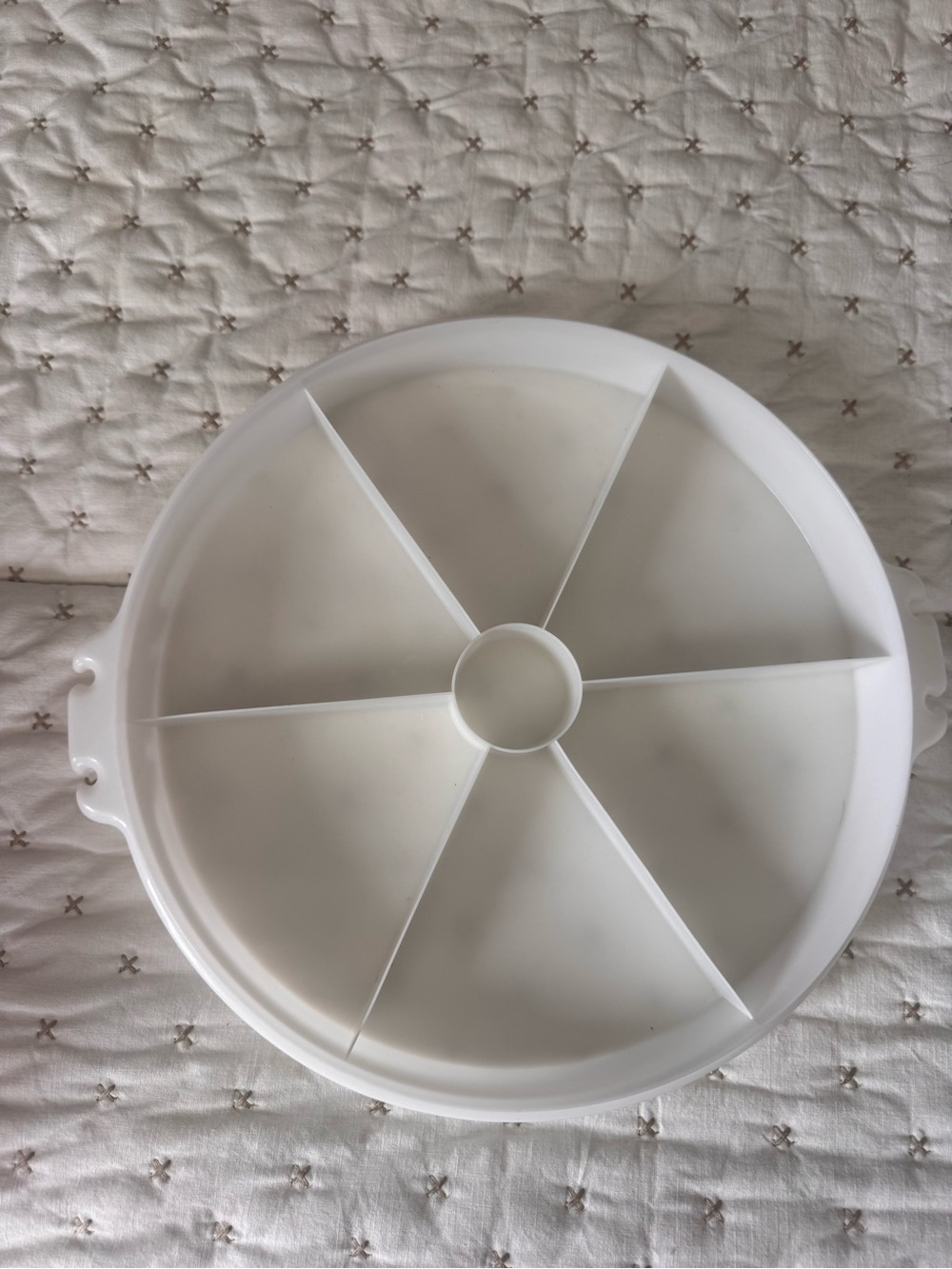 Round 6-Compartment White Serving Tray